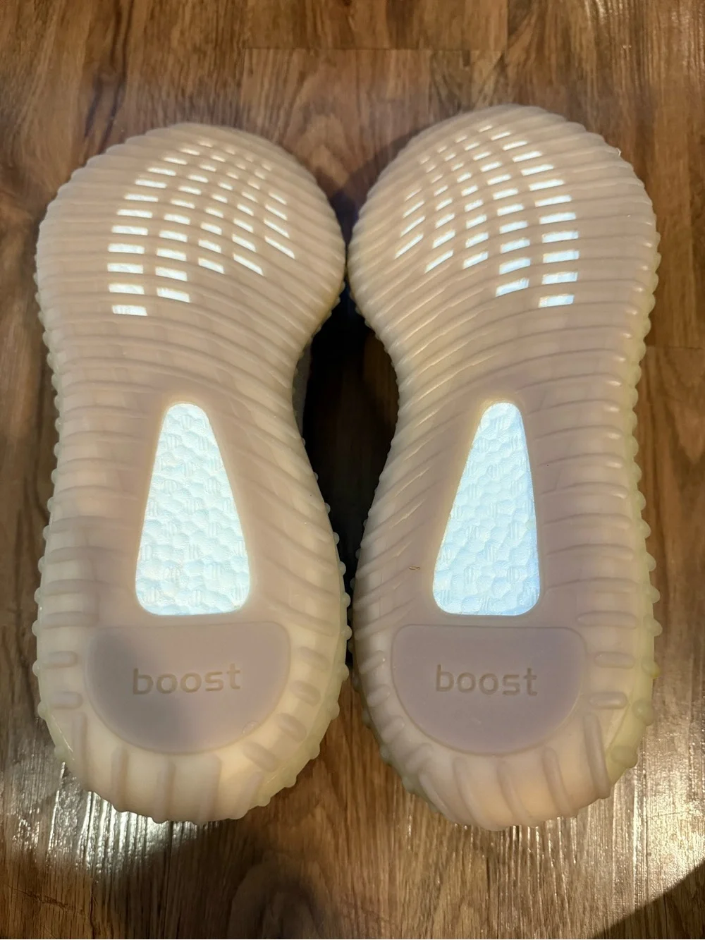 adidas Yeezy Boost 350 V2 Mono Mist Size 13 Pre-owned. Used very clean.